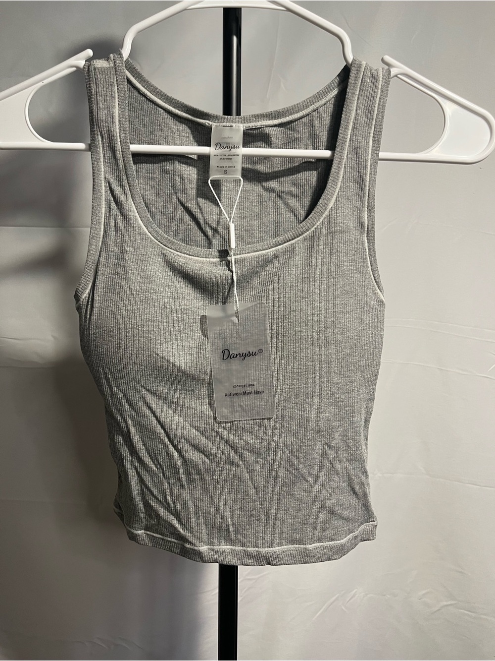 Danysu Women’s Built In Bra- Square Neck Tank Top SM - Picture 7 of 7